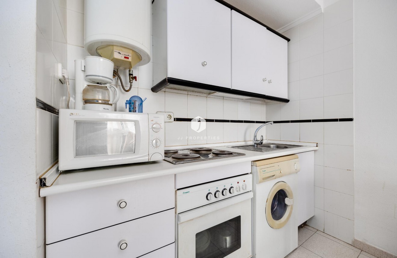 Resale - Apartment / flat -
Torrevieja - Costa Blanca