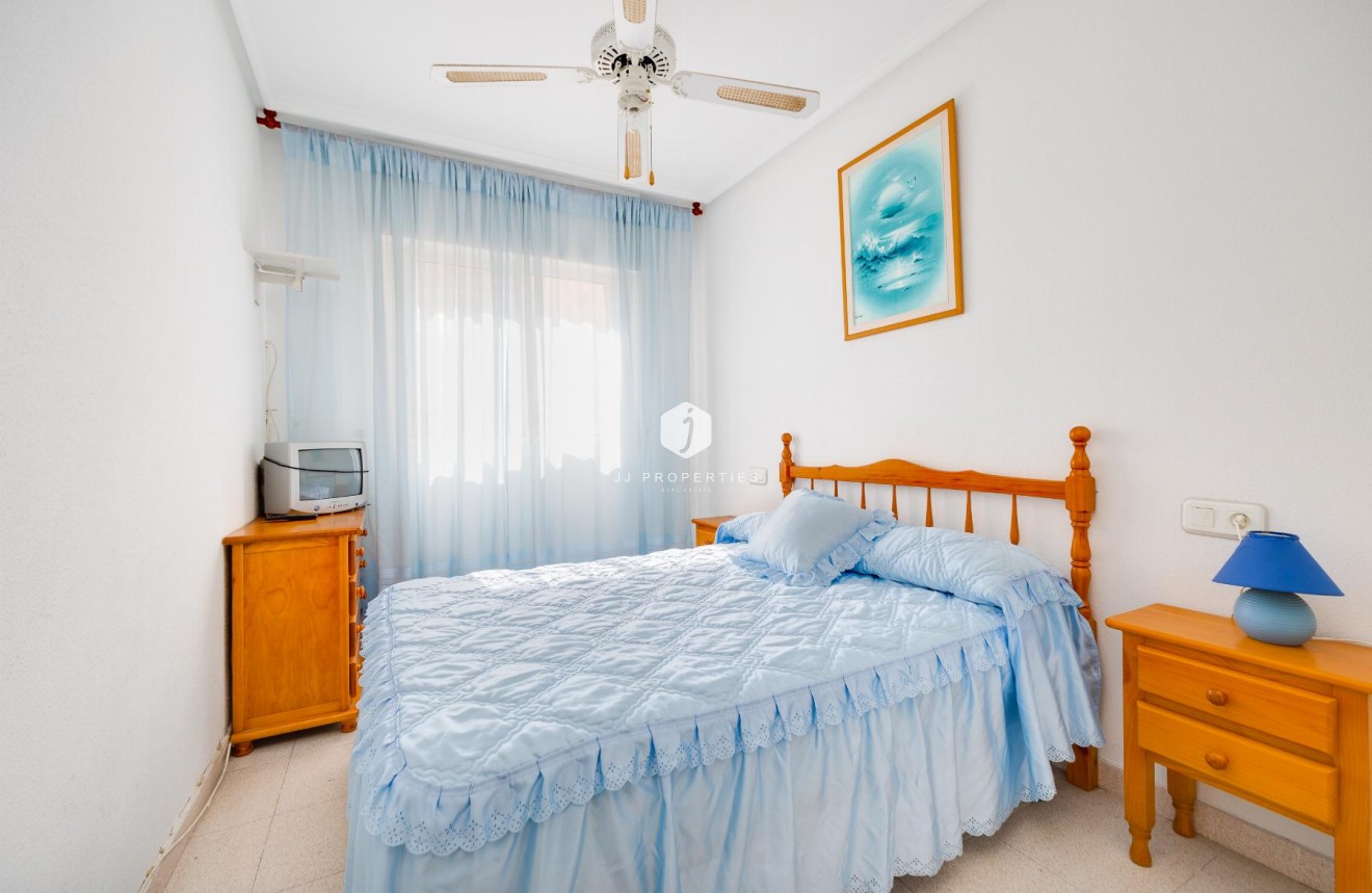 Resale - Apartment / flat -
Torrevieja - Costa Blanca