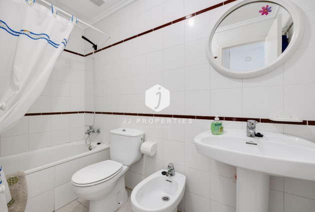 Resale - Apartment / flat -
Torrevieja - Costa Blanca