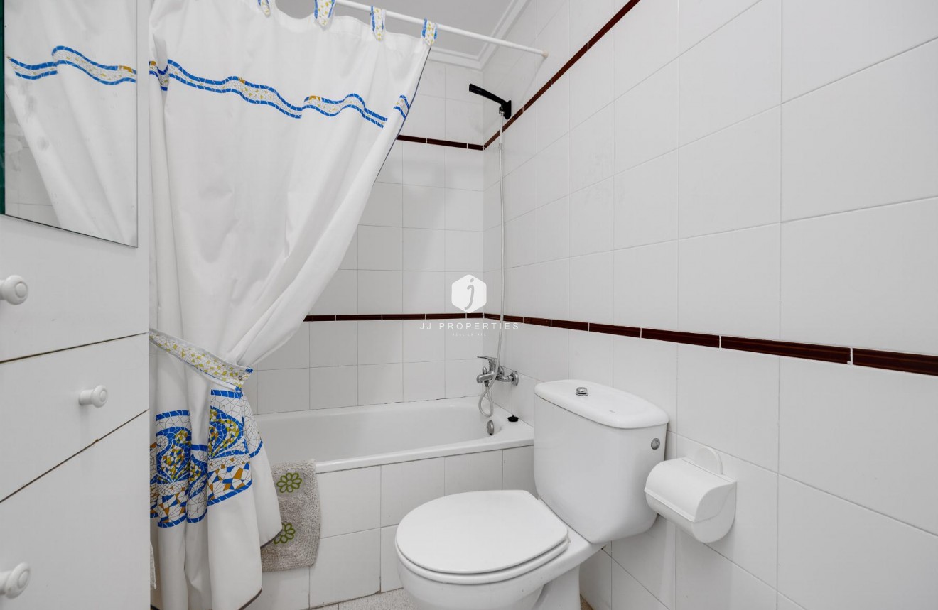 Resale - Apartment / flat -
Torrevieja - Costa Blanca