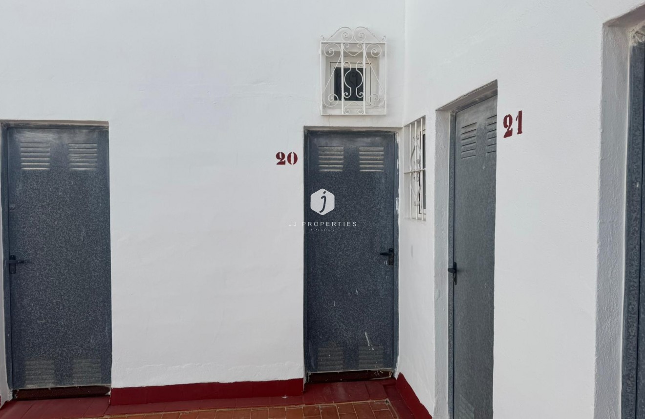 Resale - Apartment / flat -
Torrevieja - Costa Blanca