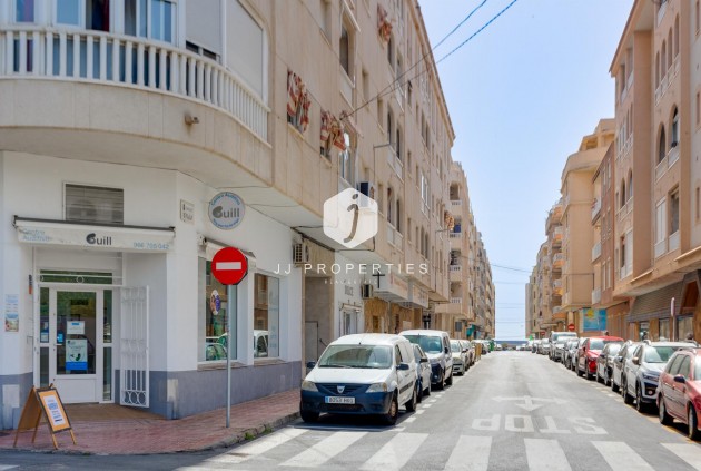 Resale - Apartment / flat -
Torrevieja - Costa Blanca