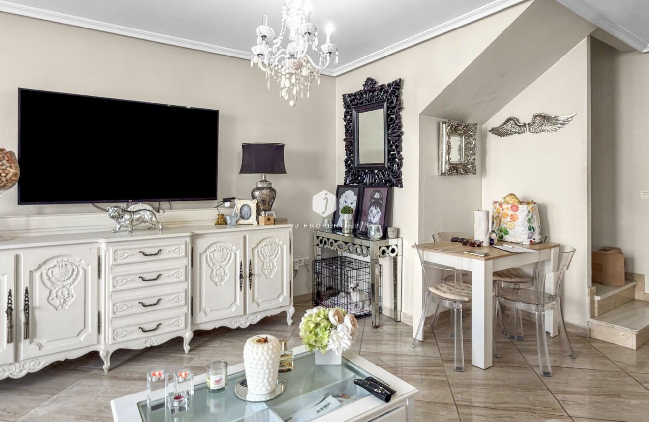 Tweedehands - Chalet -
Orihuela Costa - Costa Blanca