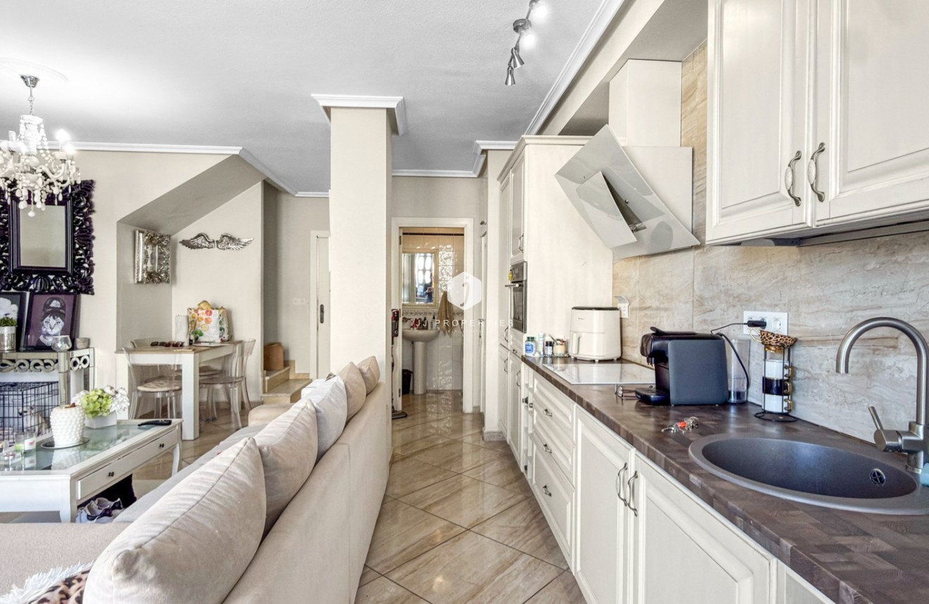 Tweedehands - Chalet -
Orihuela Costa - Costa Blanca