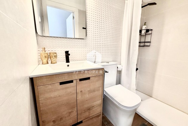 Resale - Apartment / flat -
Torrevieja - La Mata Pueblo