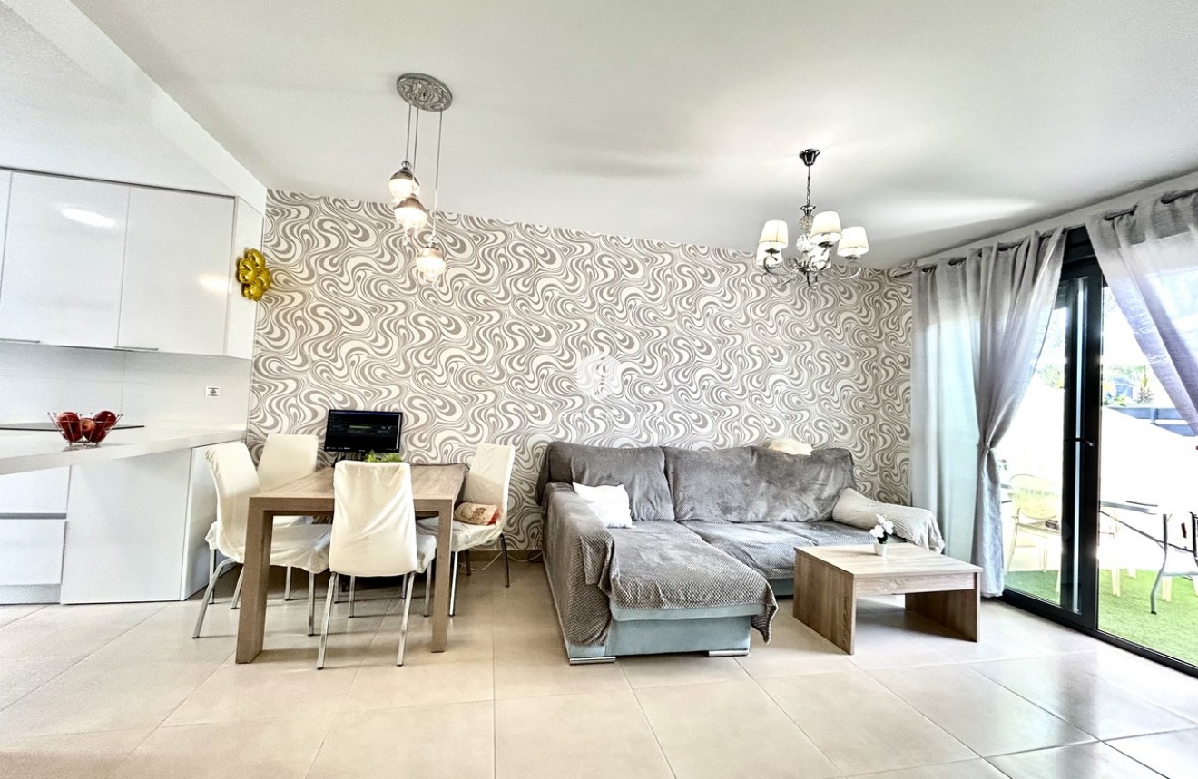 Resale - Chalet -
Los Dolses - Inland