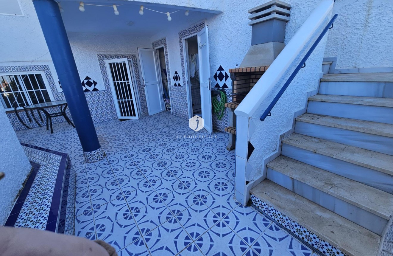 Aus zweiter Hand - Duplex -
Torrevieja - Cabo cervera