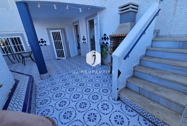 Aus zweiter Hand - Duplex -
Torrevieja - Cabo cervera