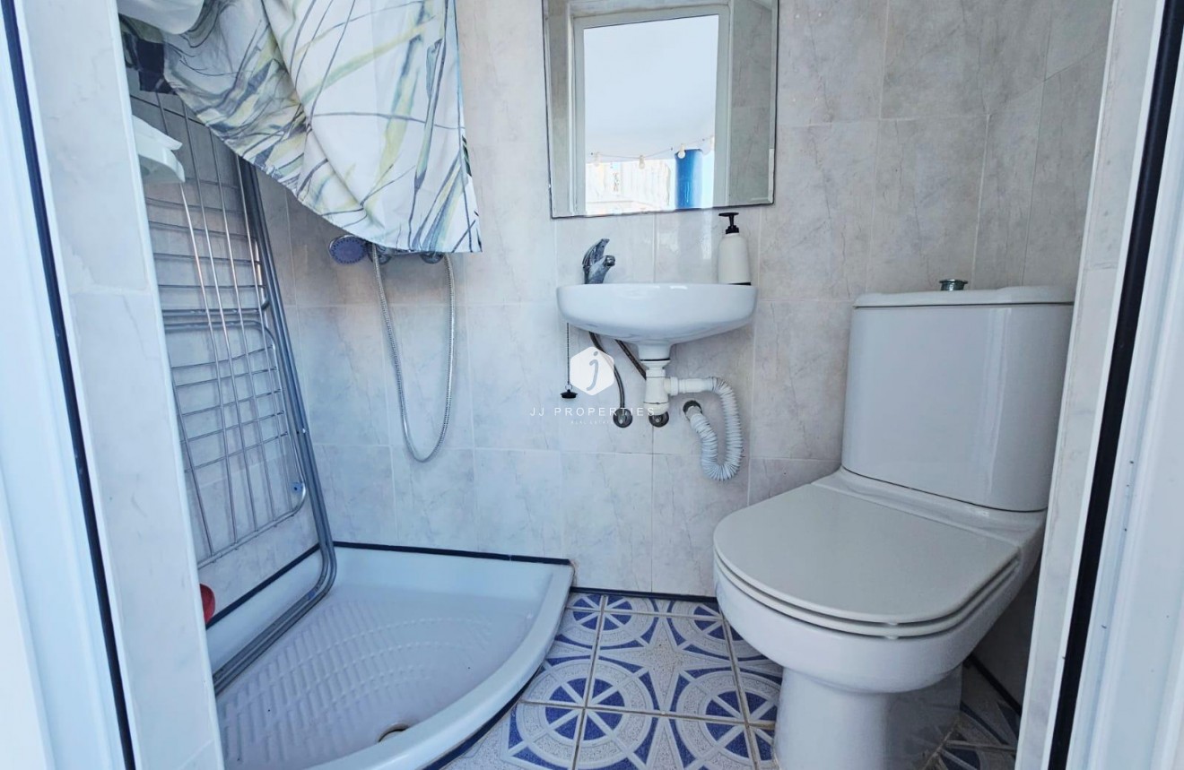 Aus zweiter Hand - Duplex -
Torrevieja - Cabo cervera