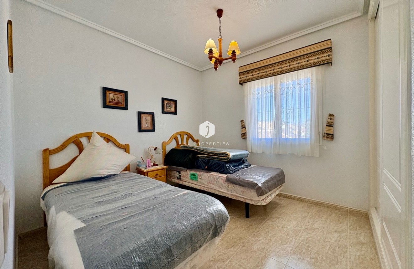 Resale - Chalet -
Rojales - Inland