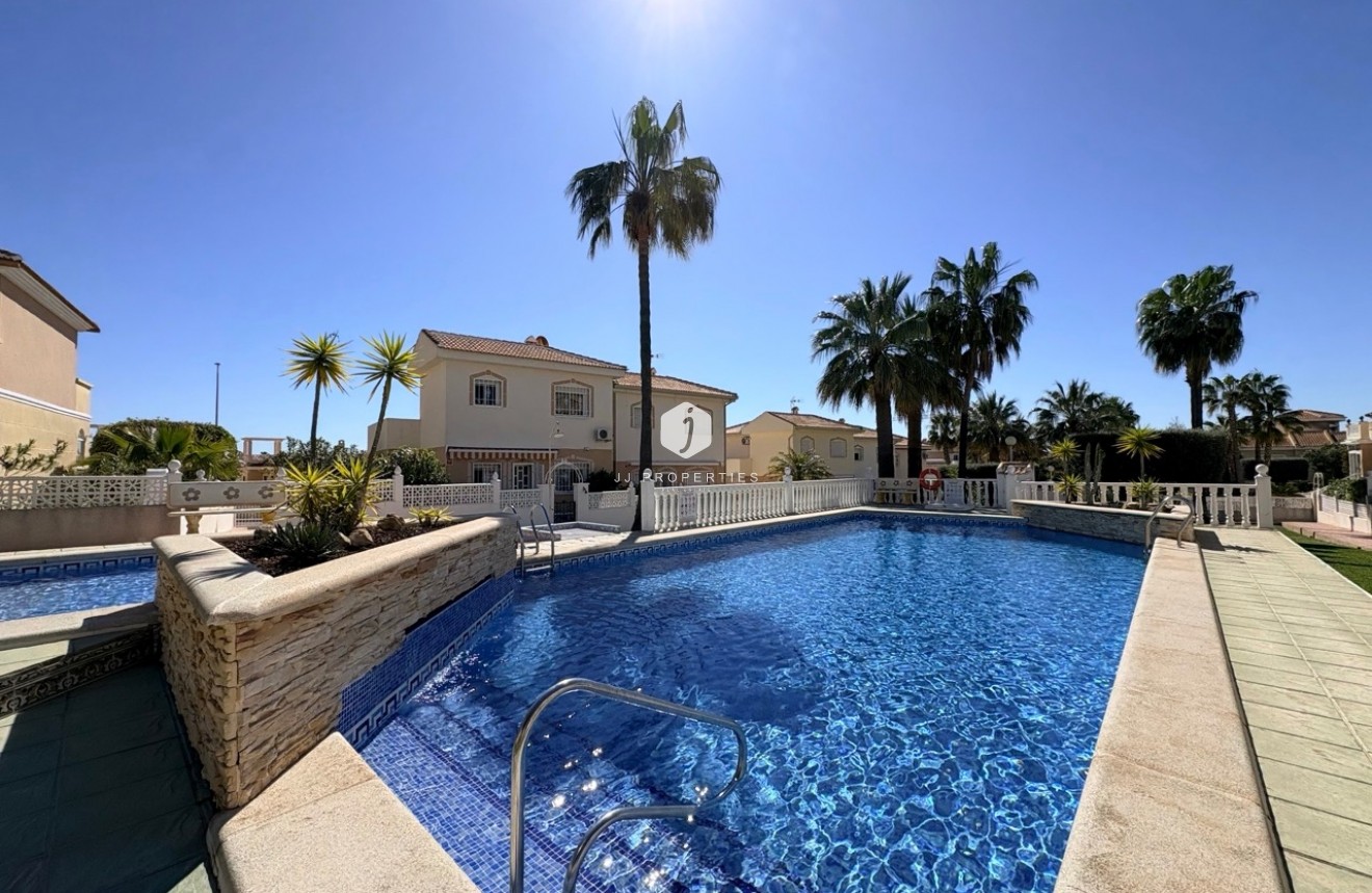 Resale - Chalet -
Rojales - Inland