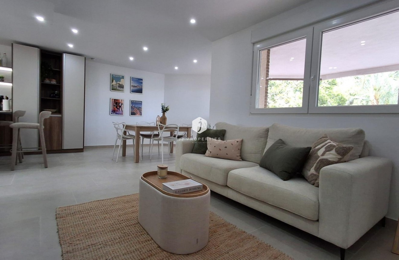 D'occasion - Appartement -
Torrevieja - Acequion