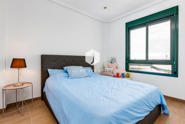 Resale - Penthouse -
Lomas De Campoamor - Inland