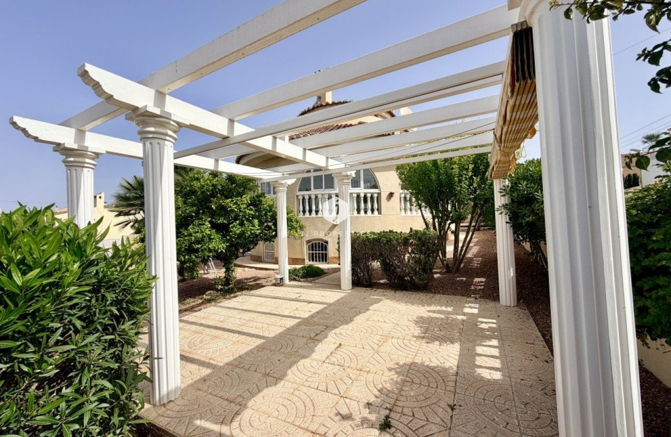 Resale - Villa -
Ciudad Quesada - Costa Blanca