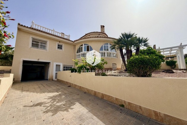 Resale - Villa -
Ciudad Quesada - Costa Blanca