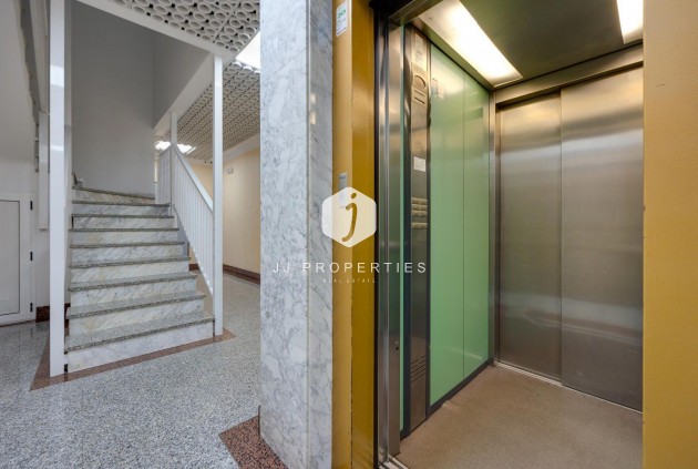 Z drugiej ręki - Mieszkanie w bloku -
Torrevieja