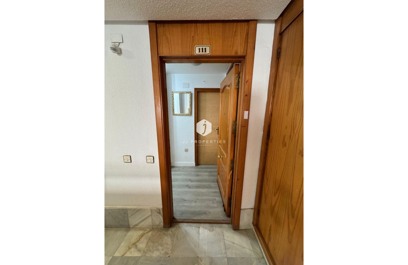 Resale - Apartment / flat -
Torrevieja - Costa Blanca