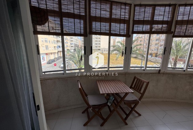 Resale - Apartment / flat -
Torrevieja - Costa Blanca