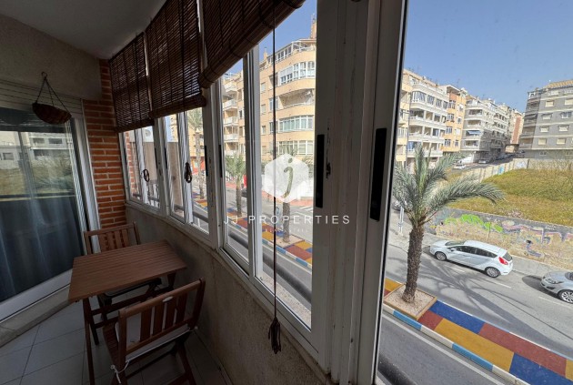 Resale - Apartment / flat -
Torrevieja - Costa Blanca