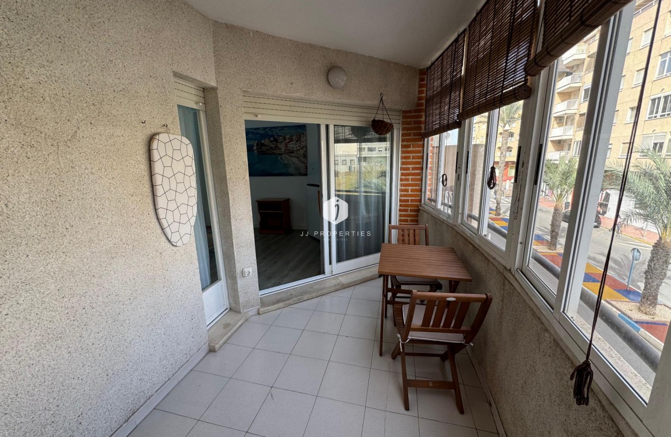 Resale - Apartment / flat -
Torrevieja - Costa Blanca