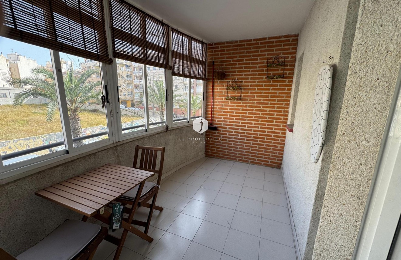 Resale - Apartment / flat -
Torrevieja - Costa Blanca