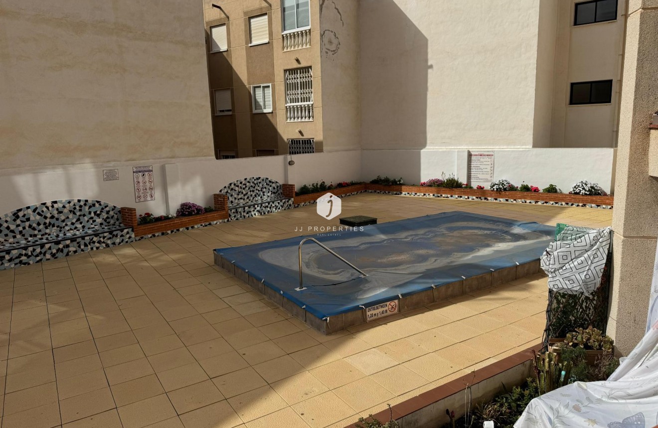 Resale - Apartment / flat -
Torrevieja - Costa Blanca