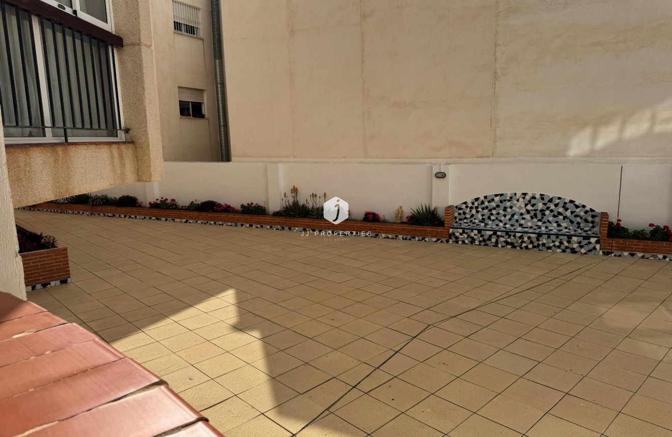 Resale - Apartment / flat -
Torrevieja - Costa Blanca
