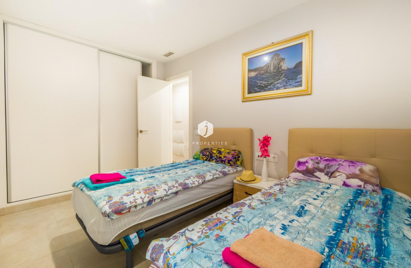 Aus zweiter Hand - Wohnung -
Torrevieja - Estacion de autobuses