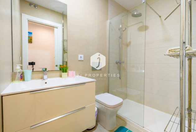 Aus zweiter Hand - Wohnung -
Torrevieja - Estacion de autobuses