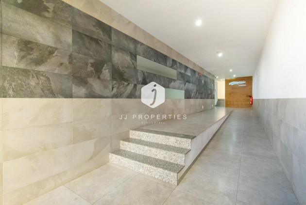 Aus zweiter Hand - Wohnung -
Torrevieja - Estacion de autobuses