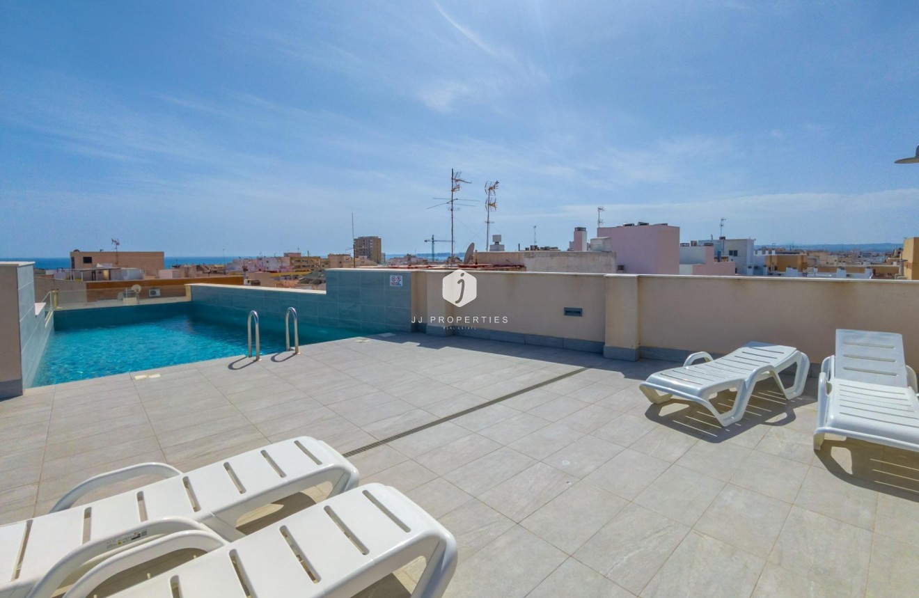 Aus zweiter Hand - Wohnung -
Torrevieja - Estacion de autobuses