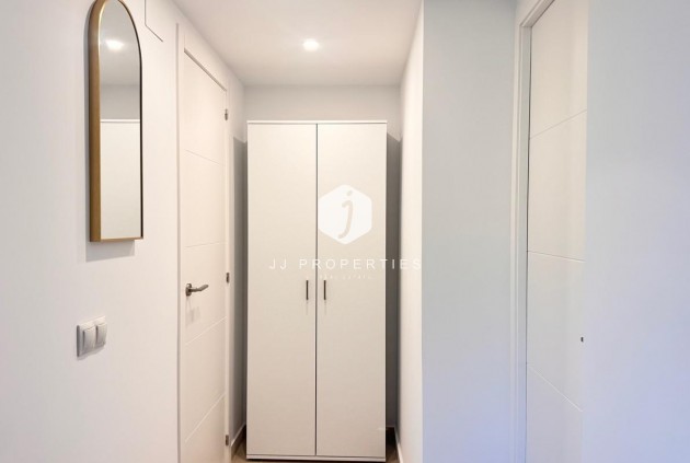 D'occasion - Appartement -
Torrevieja - Acequion