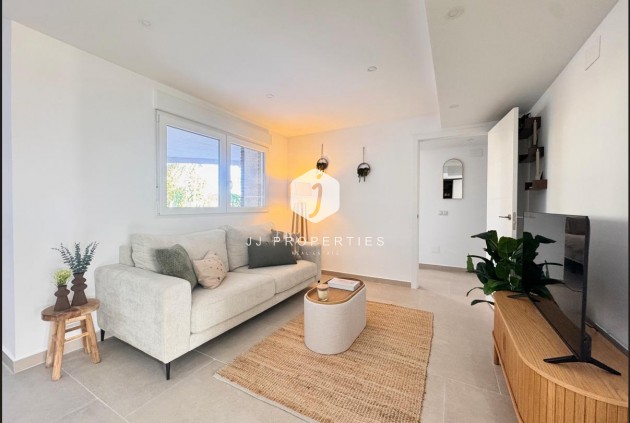 D'occasion - Appartement -
Torrevieja - Acequion