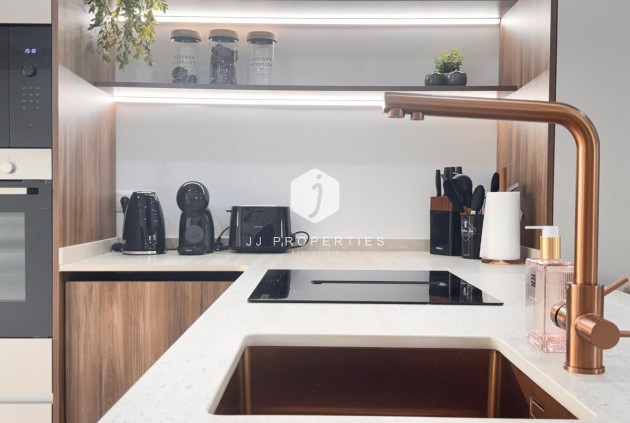 D'occasion - Appartement -
Torrevieja - Acequion