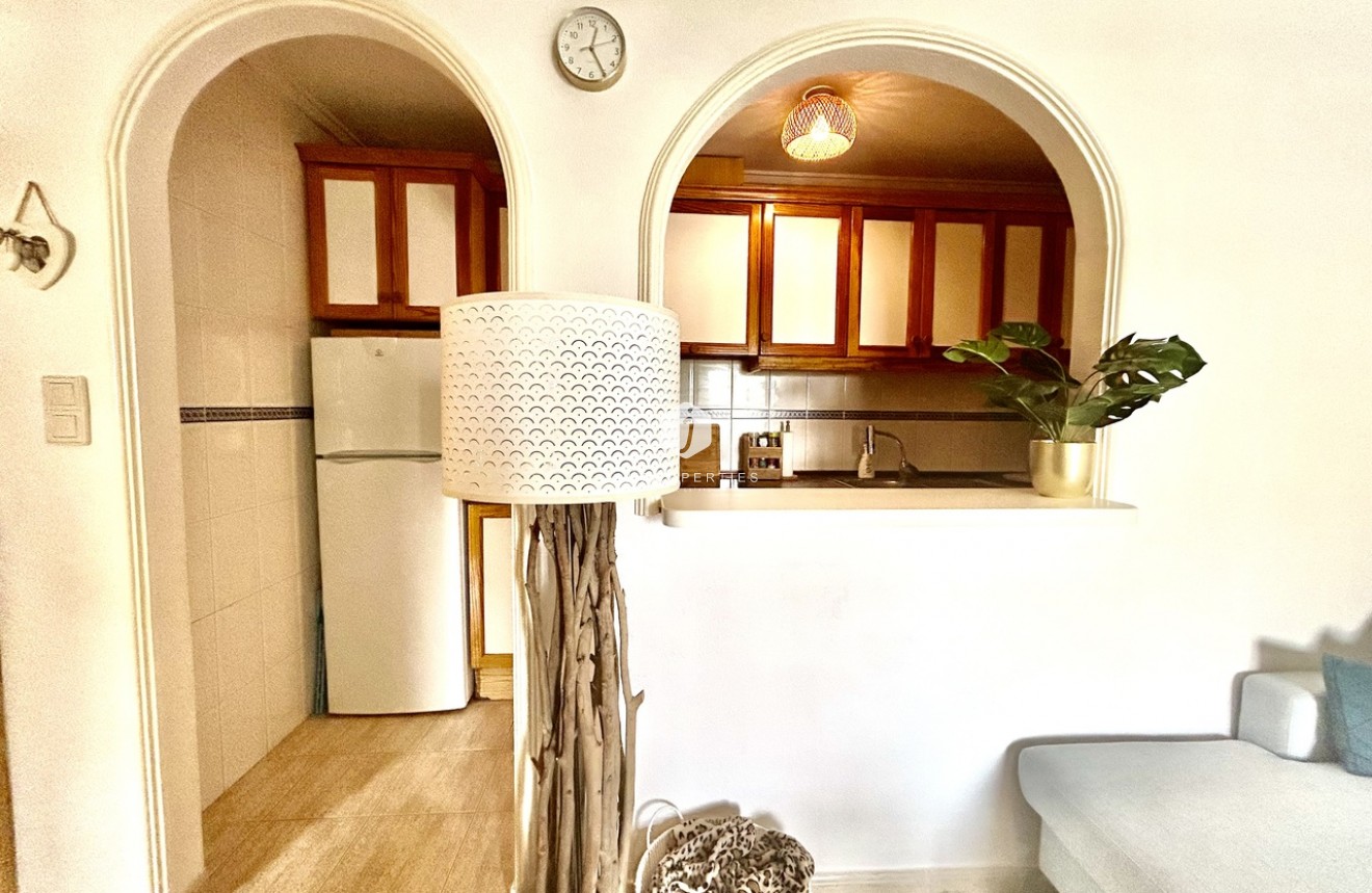 Resale - Apartment / flat -
Torrevieja - Costa Blanca