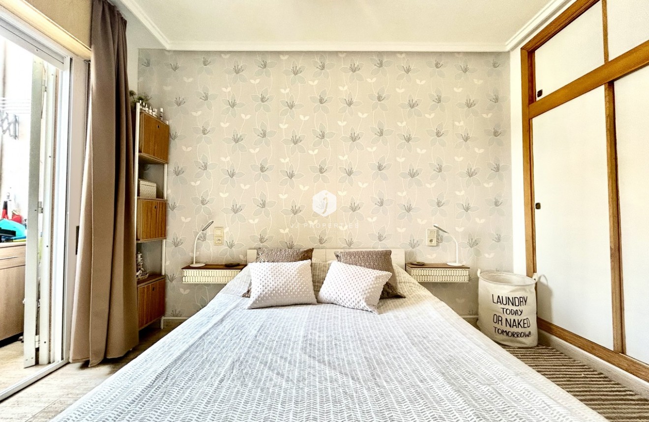 Resale - Apartment / flat -
Torrevieja - Costa Blanca