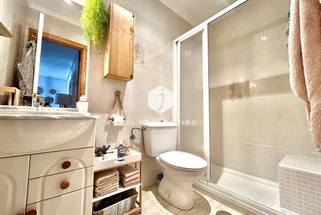 Resale - Apartment / flat -
Torrevieja - Costa Blanca