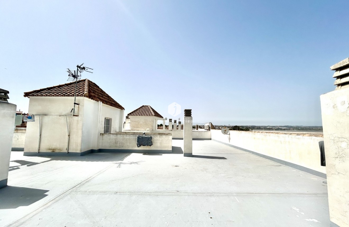 Resale - Apartment / flat -
Torrevieja - Costa Blanca