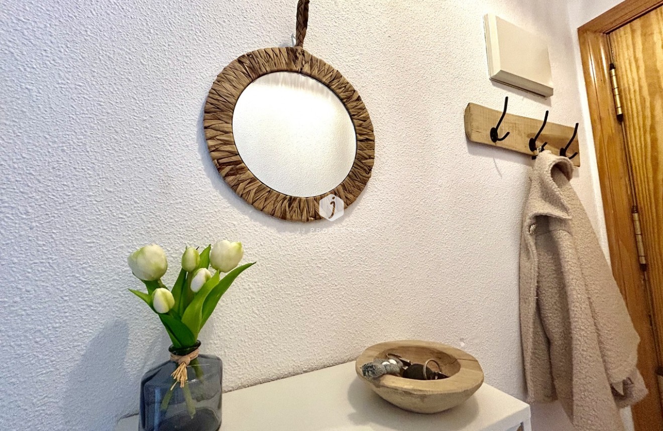 Resale - Apartment / flat -
Torrevieja - Costa Blanca