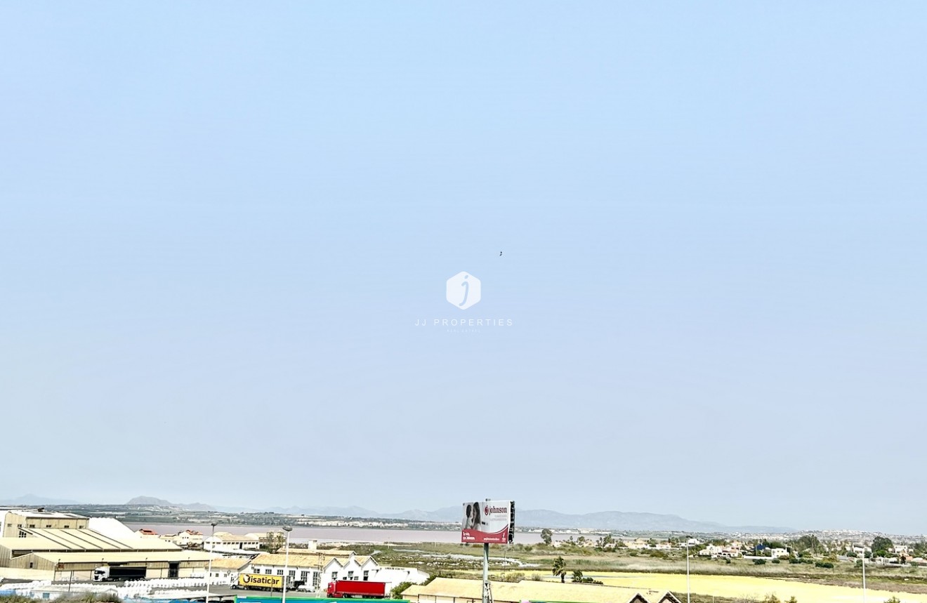 Resale - Apartment / flat -
Torrevieja - Costa Blanca