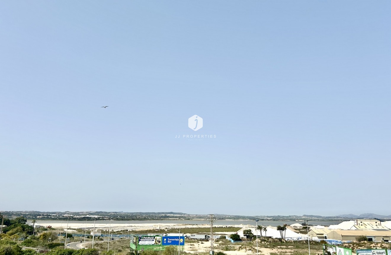 Resale - Apartment / flat -
Torrevieja - Costa Blanca
