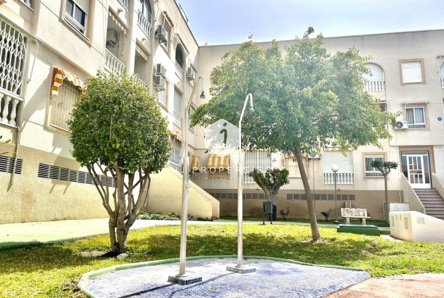 Resale - Apartment / flat -
Torrevieja - Costa Blanca