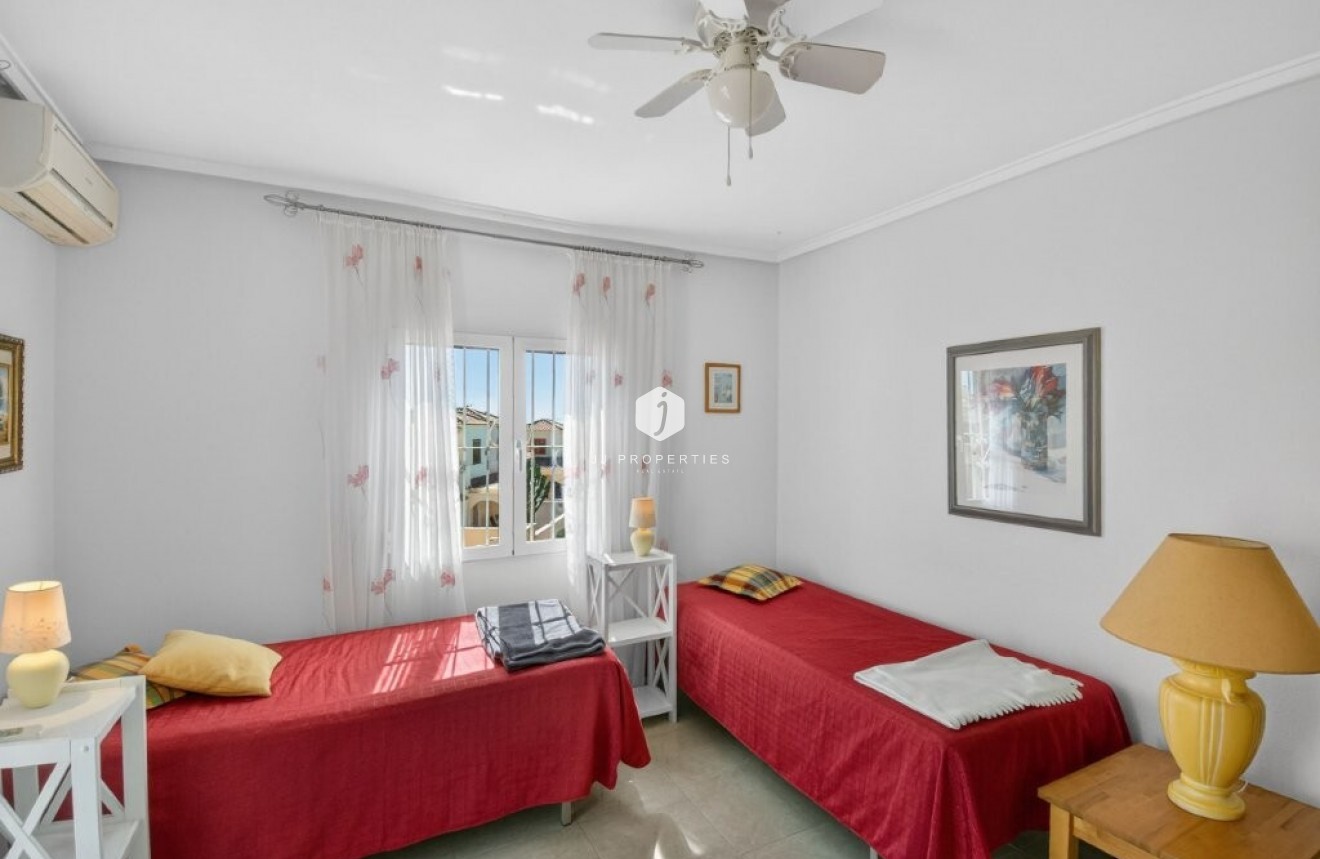 Segunda mano - Chalet -
Playa Flamenca - Serena III