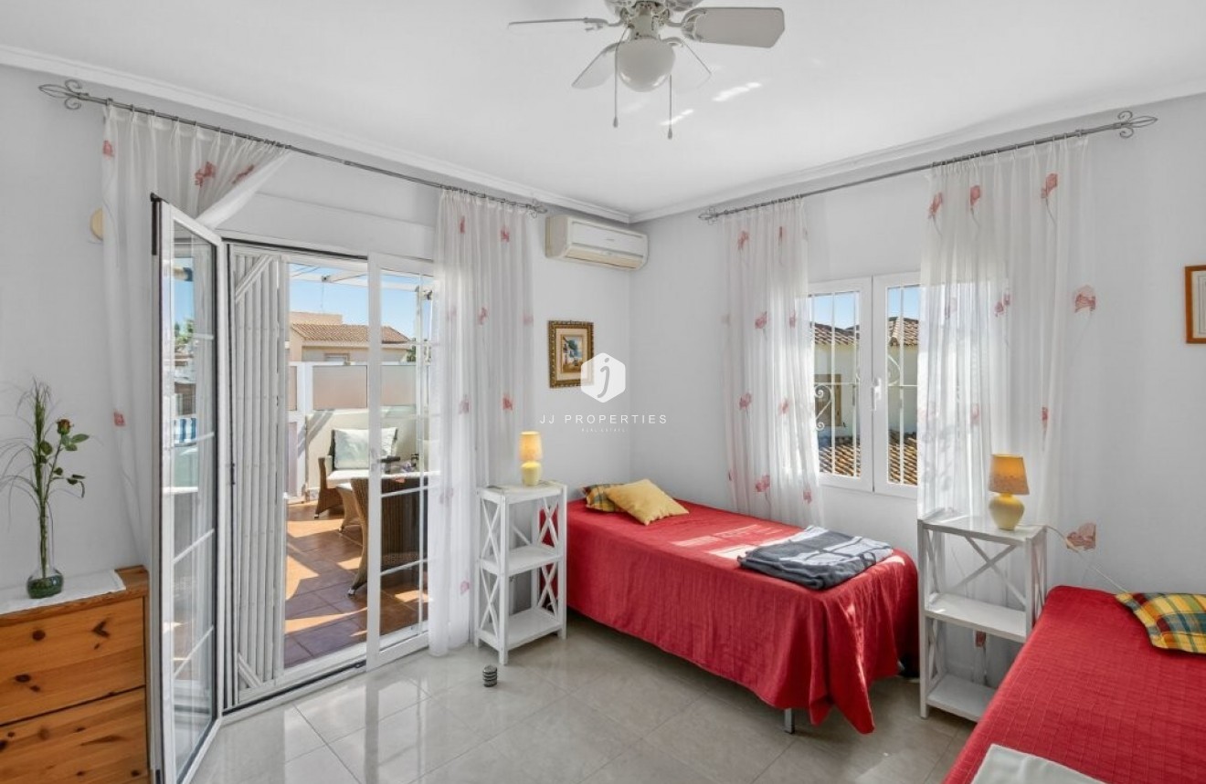 Segunda mano - Chalet -
Playa Flamenca - Serena III