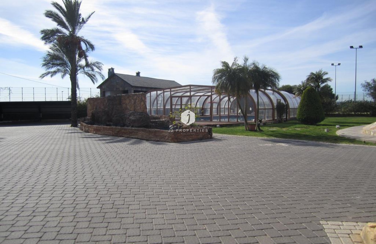 D'occasion - Villa -
Los Montesinos