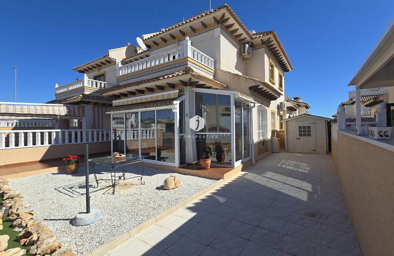 Tweedehands - Chalet -
Orihuela Costa - Costa Blanca