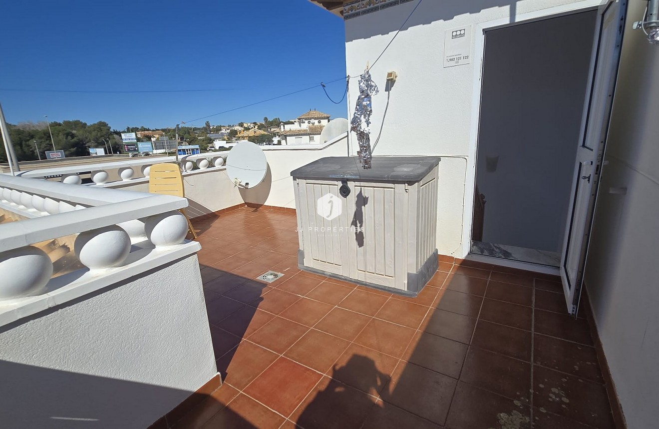 Tweedehands - Chalet -
Orihuela Costa - Costa Blanca