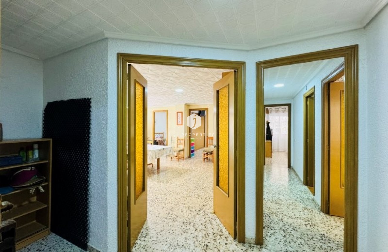 Resale - Apartment / flat -
La Mata - Costa Blanca