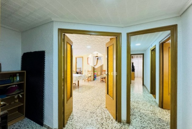 Resale - Apartment / flat -
La Mata - Costa Blanca