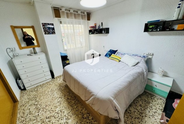 Resale - Apartment / flat -
La Mata - Costa Blanca